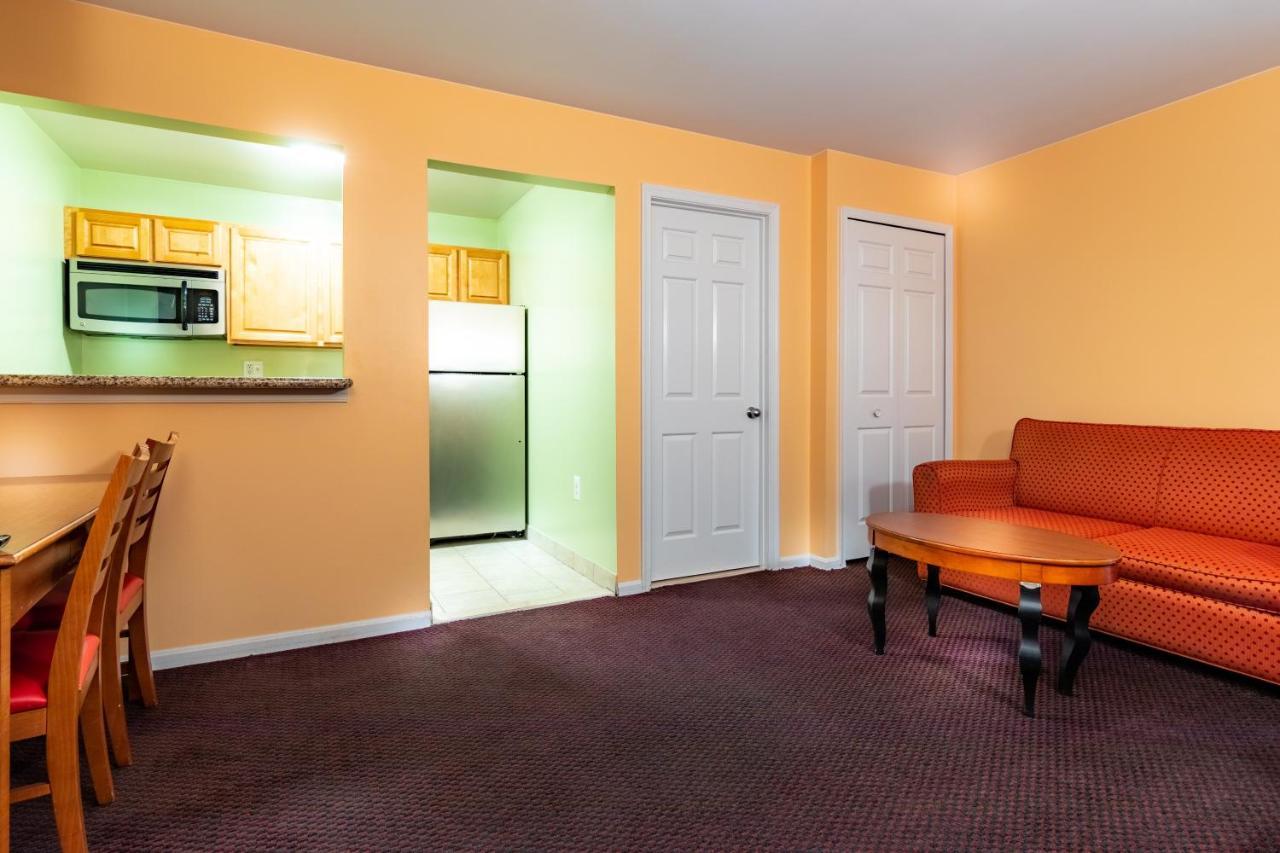 Master Suites Hotel Waldorf Buitenkant foto