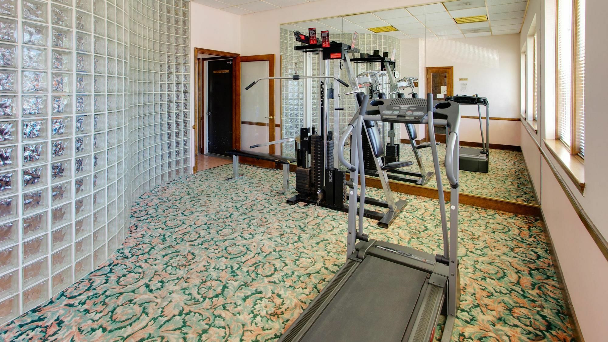 Master Suites Hotel Waldorf Buitenkant foto